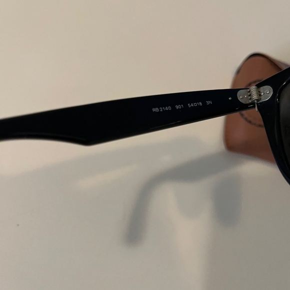 Ray Ban Wayfarer - Picture 2 of 6